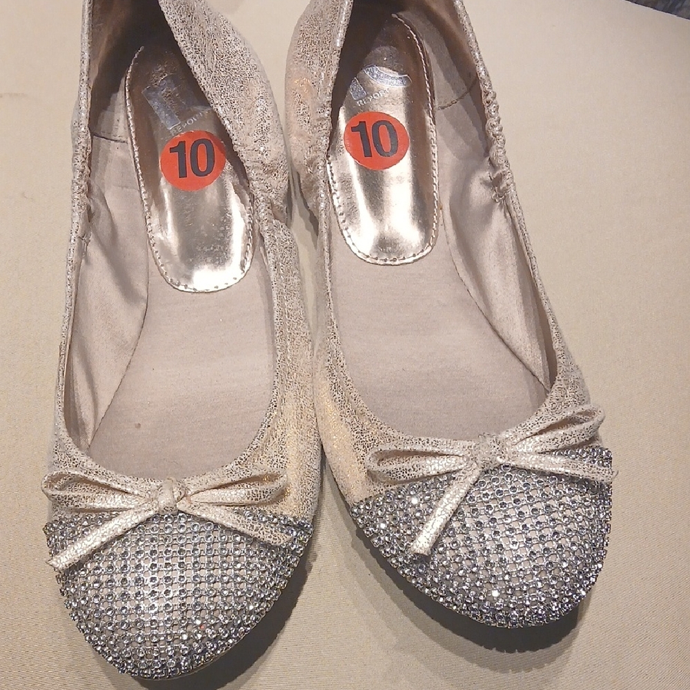 Report Silver and Gold Women's Flats